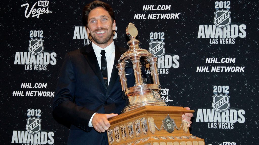 nyr_vezina-trophy_20160303