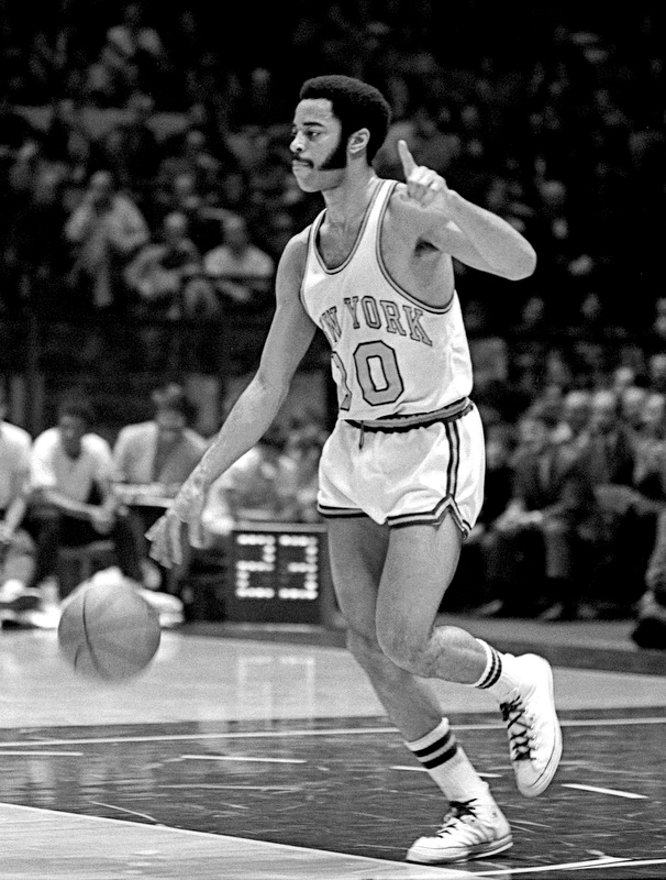 clyde-knicks-court-old