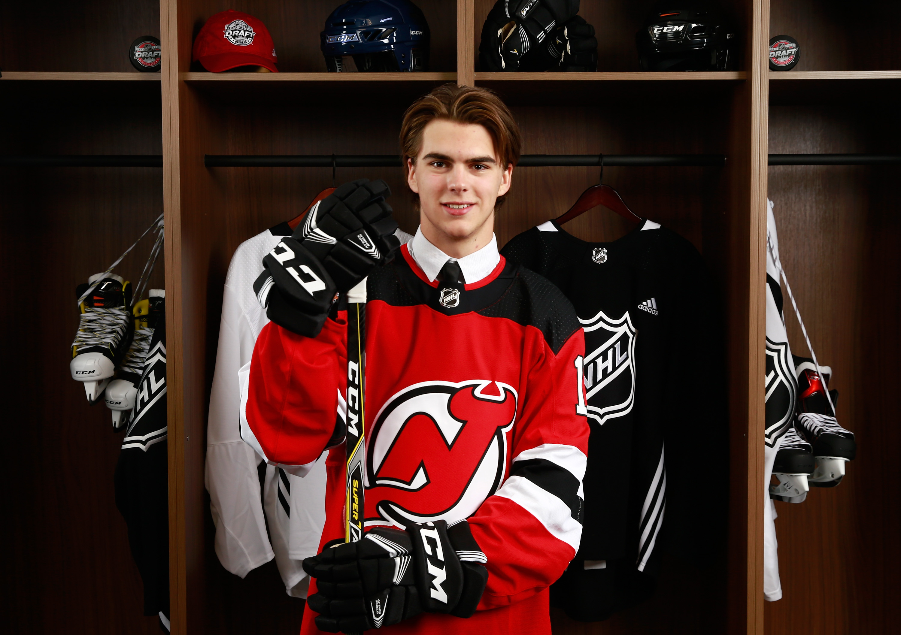 hischier nhl